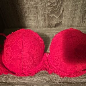 PINK Victoria's Secret Vibrant Red Lace Bra